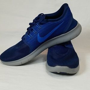 Nike Free Run Commuter Sneaker